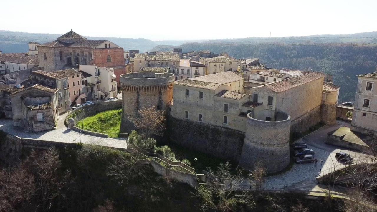 Civico 4 Apartman Castrovillari Kültér fotó